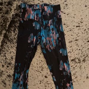Under Armour Black-capri-metallic Silver leggings